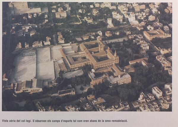 Vista aèria abans de la remodelació (s. XX). Vila, Ignasi (Vila Despujol). Sant Ignasi (Sarrià) : història d'un col·legi centenari. El Col·legi, 1995