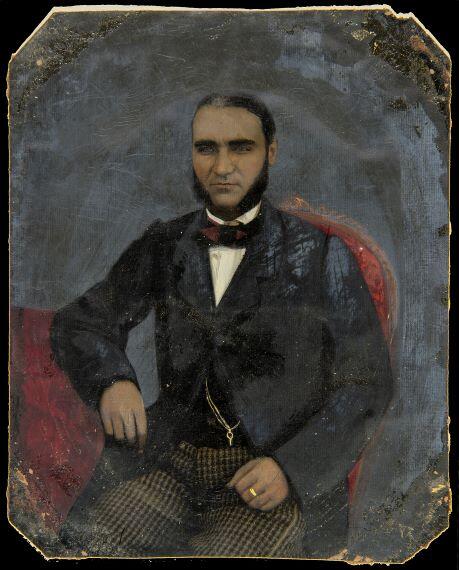 Retrat d’home assegut / Autor desconegut. C.1860. Top: XI.7 C 203